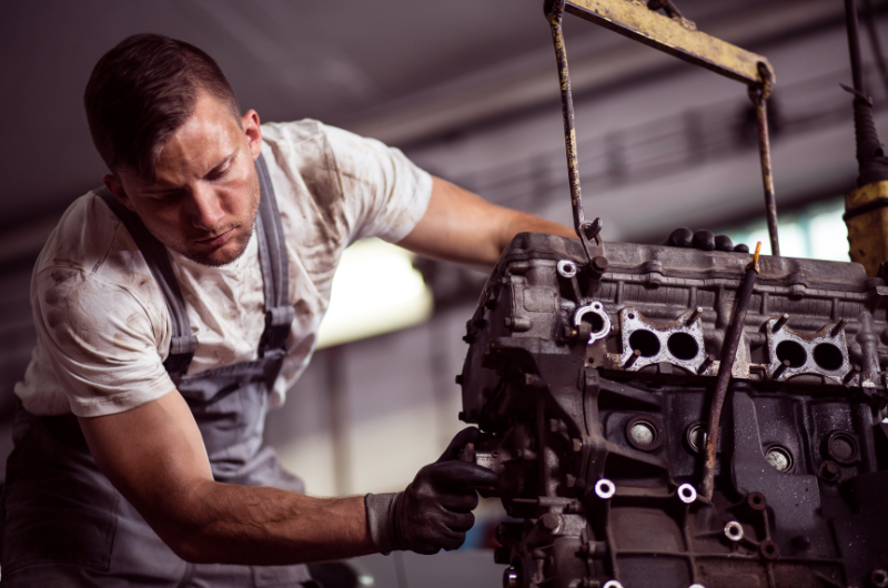 optez pour une réparation moteur voiture occasion chez garage expert etmapes